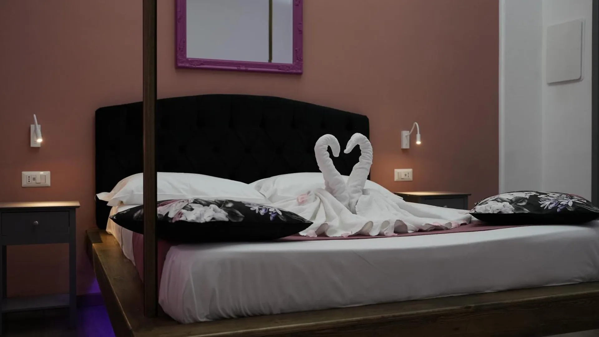Airport Suite Katanya Oda ve Kahvaltı